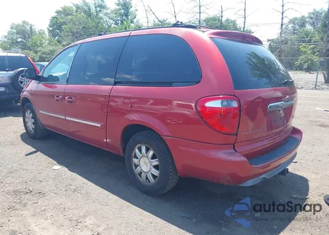 2005 Chrysler Town & Country Touring from USA, damaged, VIN 2C4GP54L75R447529